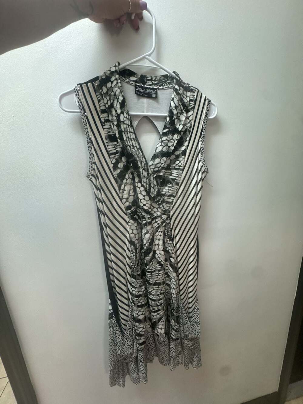Tango Mango Collection Sleeveless Mixed Print V-Neck Dress